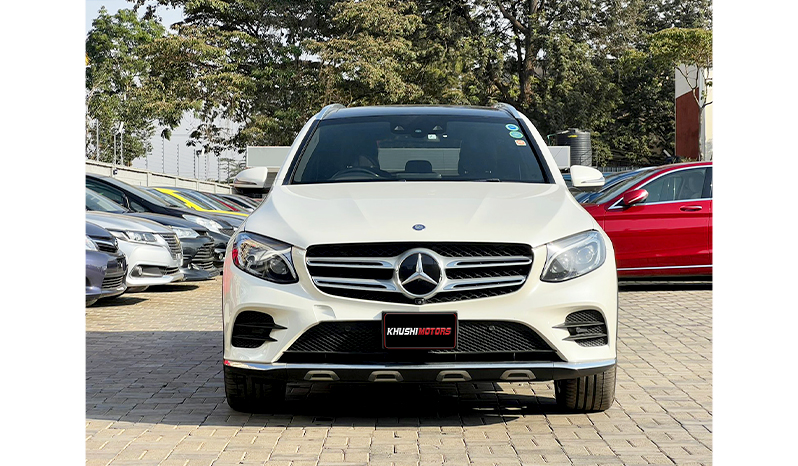 2016 Mercedes-Benz GLC-Class GLC250 image-1