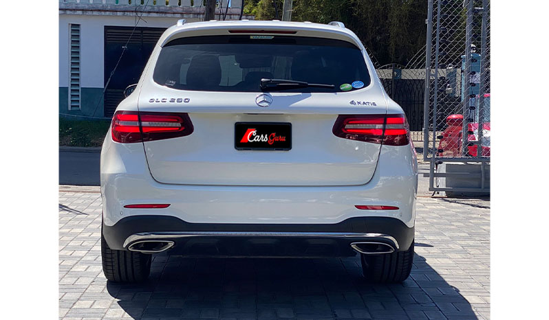 2016 Mercedes-Benz GLC-Class GLC250 image-19