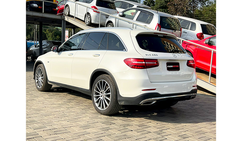 2016 Mercedes-Benz GLC-Class GLC250 image-30