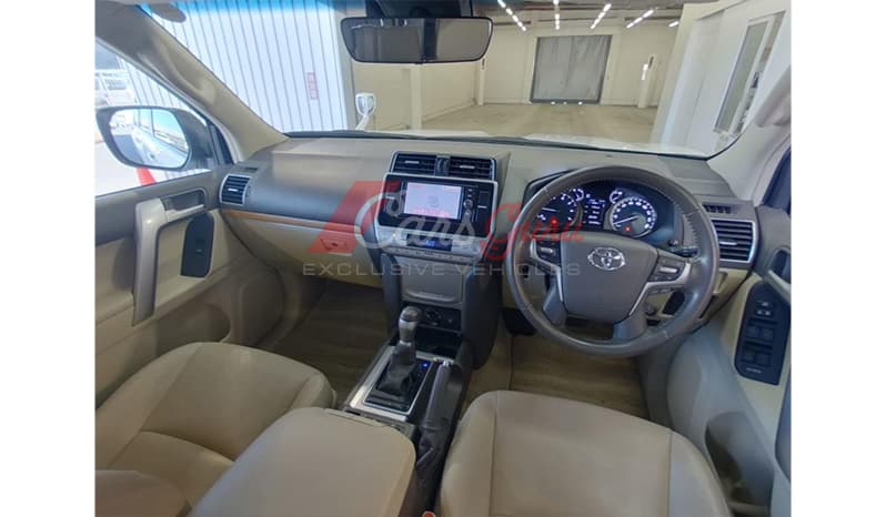 2017 Toyota Land Cruiser Prado TX-L image-6