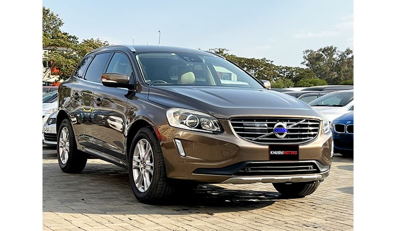 2016 Volvo XC60 image-12