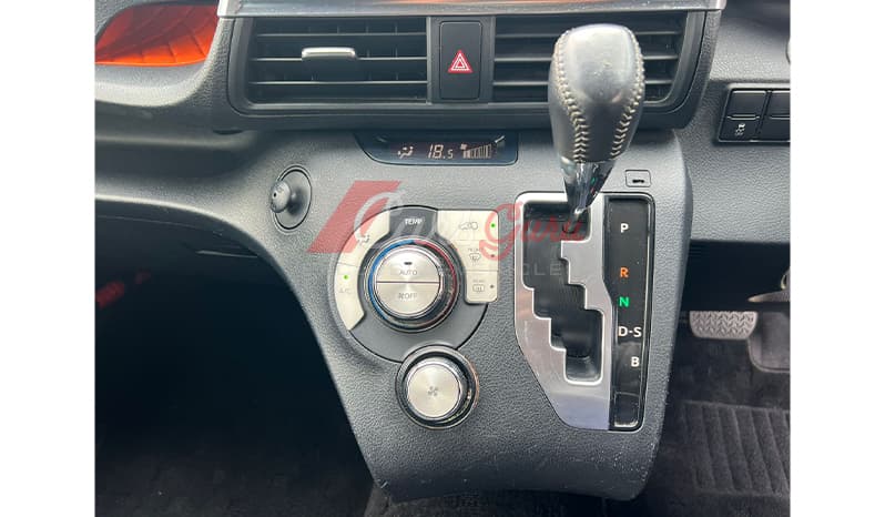 2016 Toyota Sienta G image-10