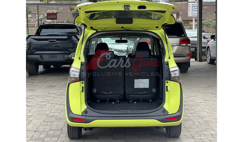 2016 Toyota Sienta G image-12