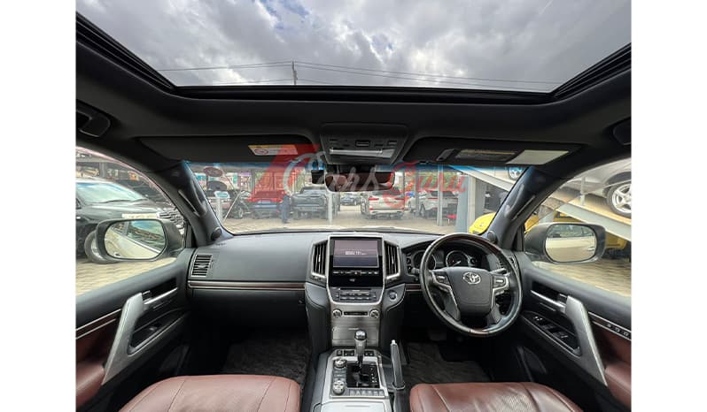 2016 Toyota Land Cruiser 200 ZX image-6
