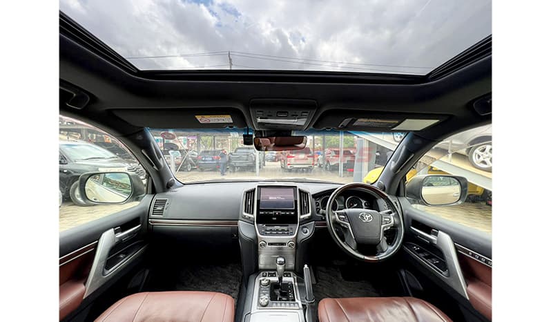 2016 Toyota Land Cruiser 200 ZX image-19