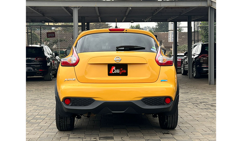 2016 Toyota Juke V-SEL Personalization image-3