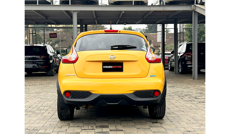 2016 Toyota Juke V-SEL Personalization image-12