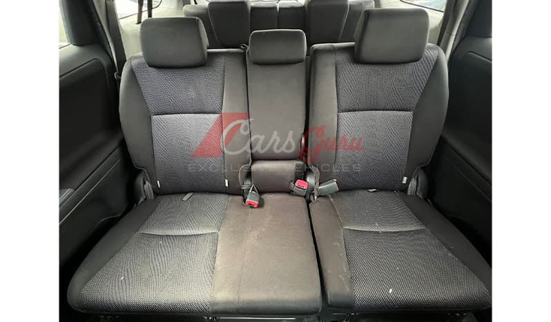 2016 Toyota Wish image-11