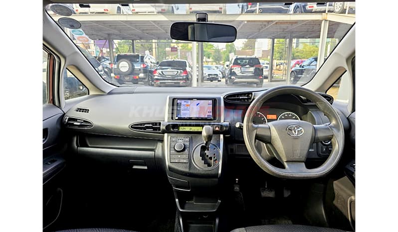 2016 Toyota Wish image-15