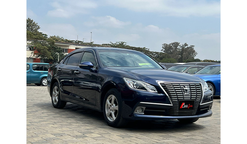 2016 Toyota Crown I-Four Royal Saloon image-3