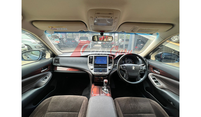 2016 Toyota Crown I-Four Royal Saloon image-10