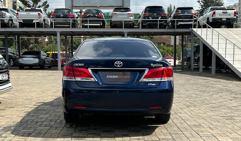 2016 Toyota Crown I-Four Royal Saloon image-25