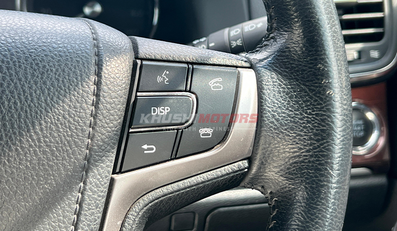 2016 Toyota Crown I-Four Royal Saloon image-31