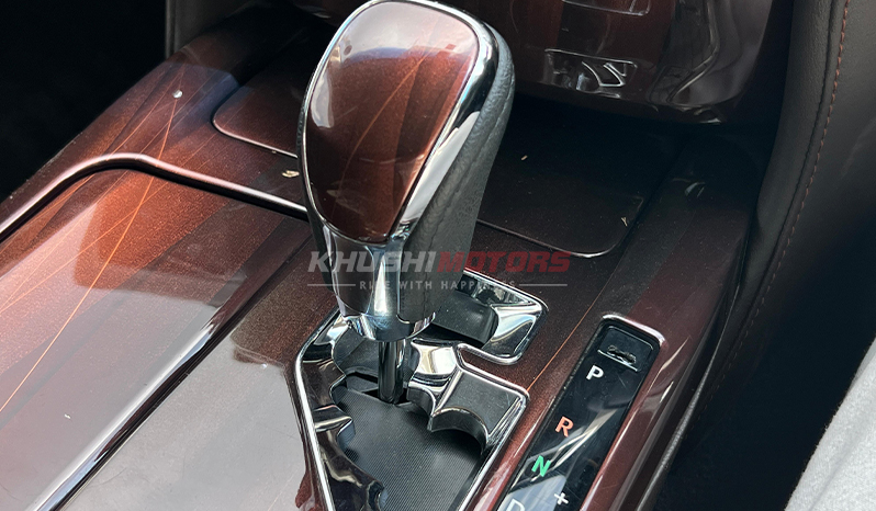2016 Toyota Crown I-Four Royal Saloon image-34