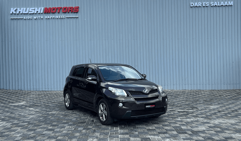 2007 Toyota IST image-1