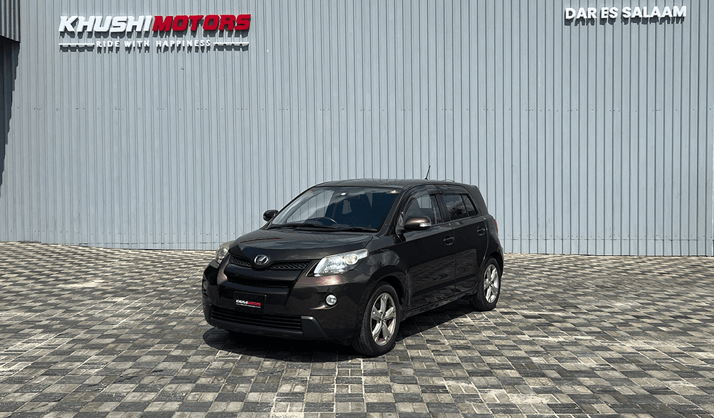 2007 Toyota IST image-12