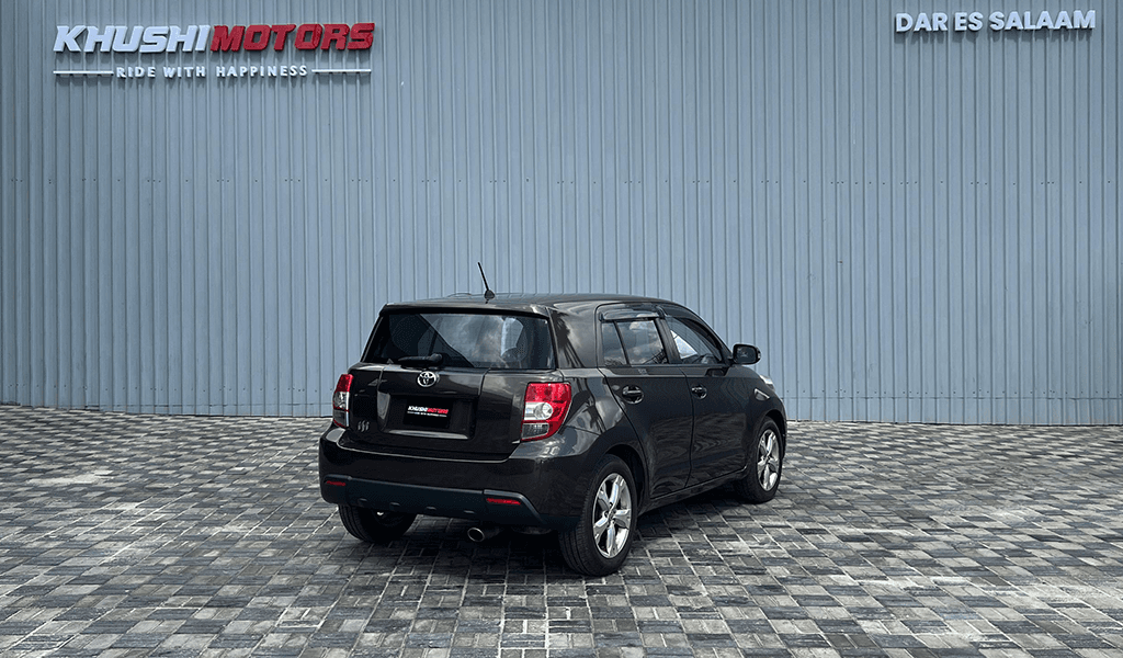 2007 Toyota IST image-14
