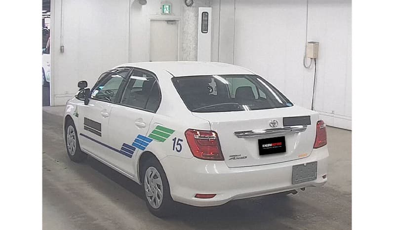 2018 Toyota Corolla Axio Driving School image-6