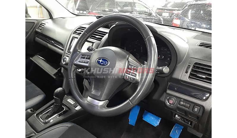 2014 Subaru Forester image-8