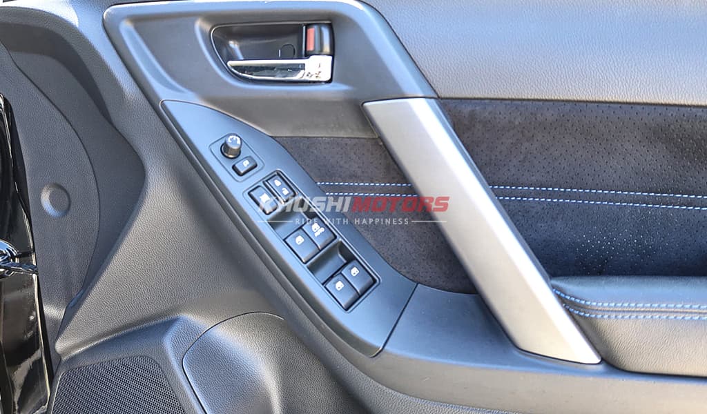 2014 Subaru Forester image-16
