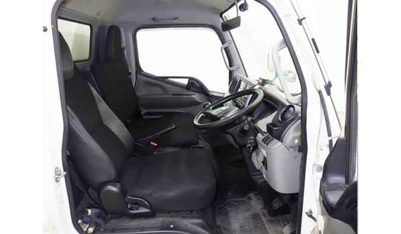 2018 Mitsubishi Canter 3.3 Ton image-2