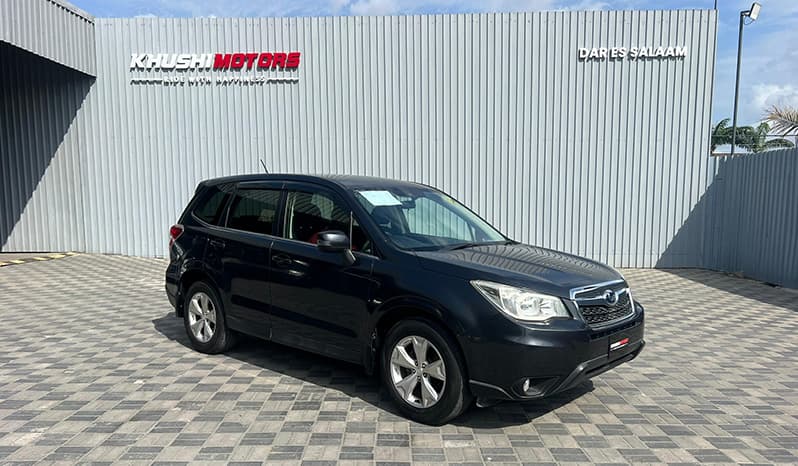 2014 Subaru Forester image-1