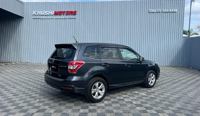 2014 Subaru Forester image-14