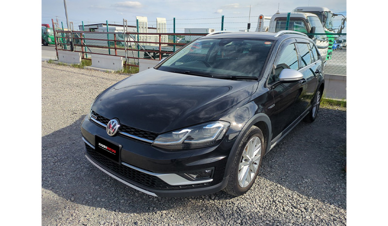 2018 Volkswagen Golf Alltrack TSI 4 motion image-2