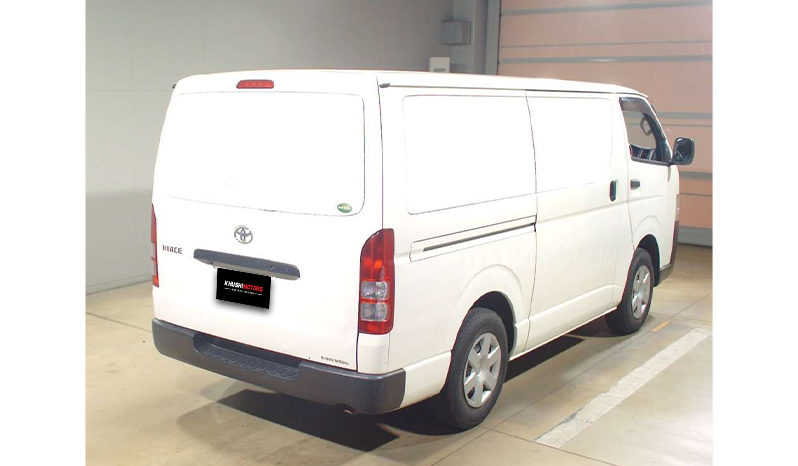 2018 Toyota Hiace DX image-5
