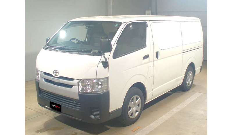 2018 Toyota Hiace DX image-7