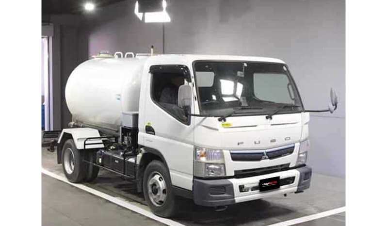 2020 Mitsubishi Fuso 4 Ton image-1