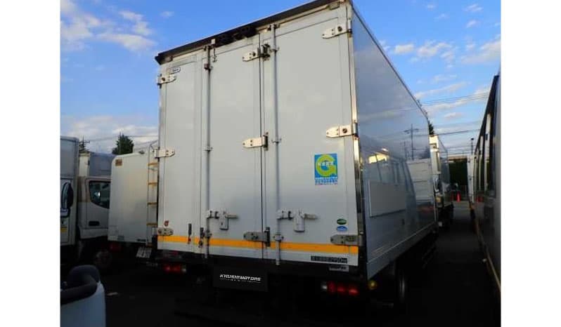2018 Mitsubishi Canter 2.95 Ton image-2