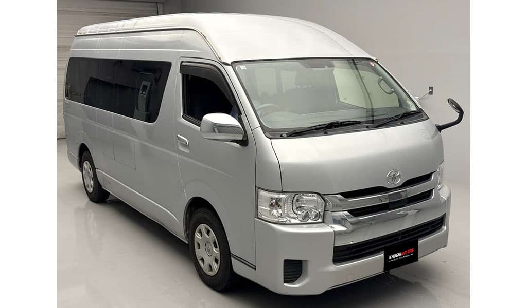 2018 Toyota Hiace Grand Cabin image-1