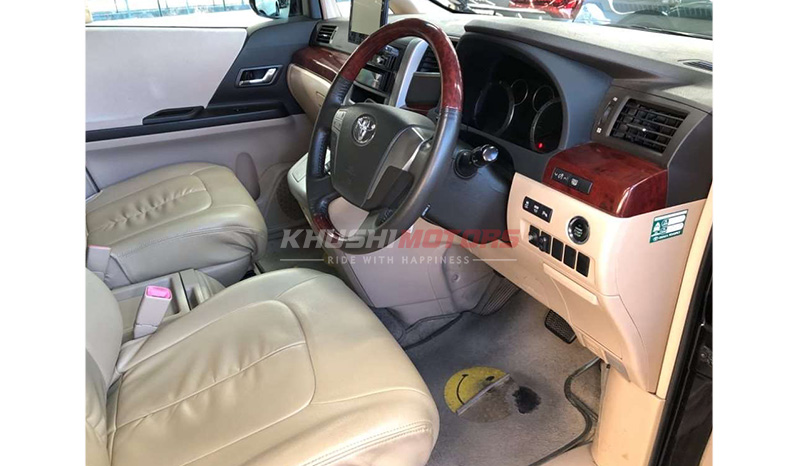 2009 Toyota Alphard image-6