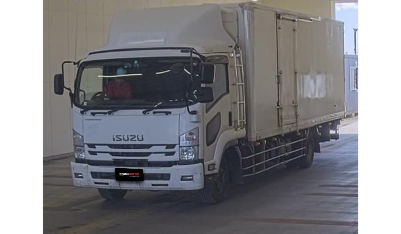 2018 Isuzu Forward 4.5 Ton image-1
