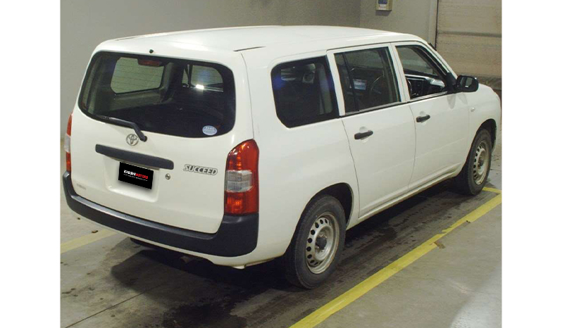 2018 Toyota Succeed UL image-3