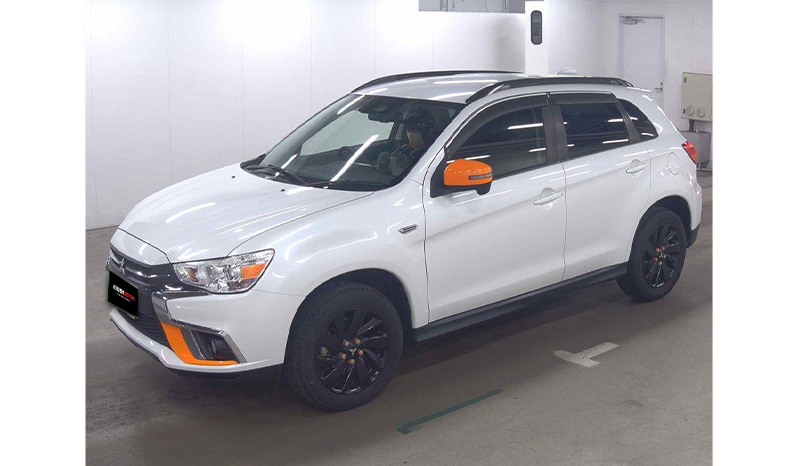 2018 Mitsubishi Rvr image-3