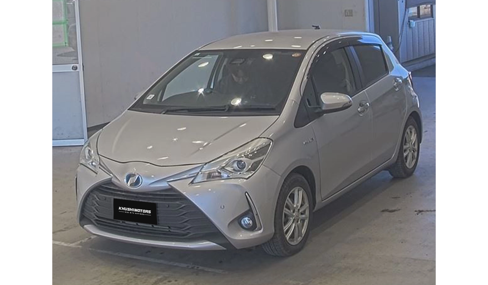 2019 Toyota Vitz Hybrid F SAFTY Package image-1