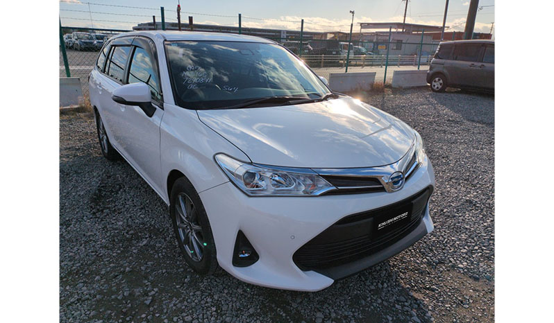 2020 Toyota Corolla Fielder Hybrid EX Package image-1