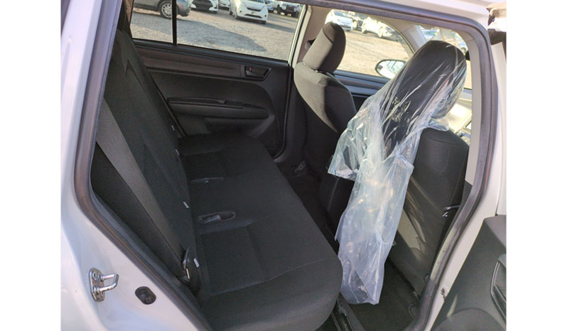2020 Toyota Corolla Fielder Hybrid EX Package image-4