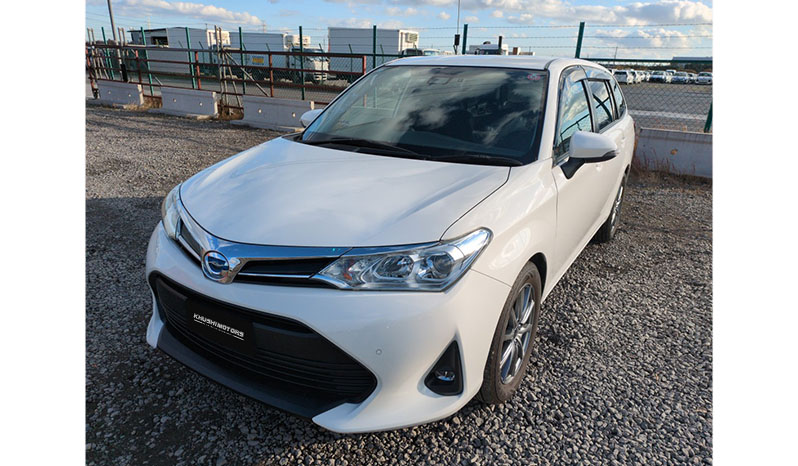 2020 Toyota Corolla Fielder Hybrid EX Package image-8