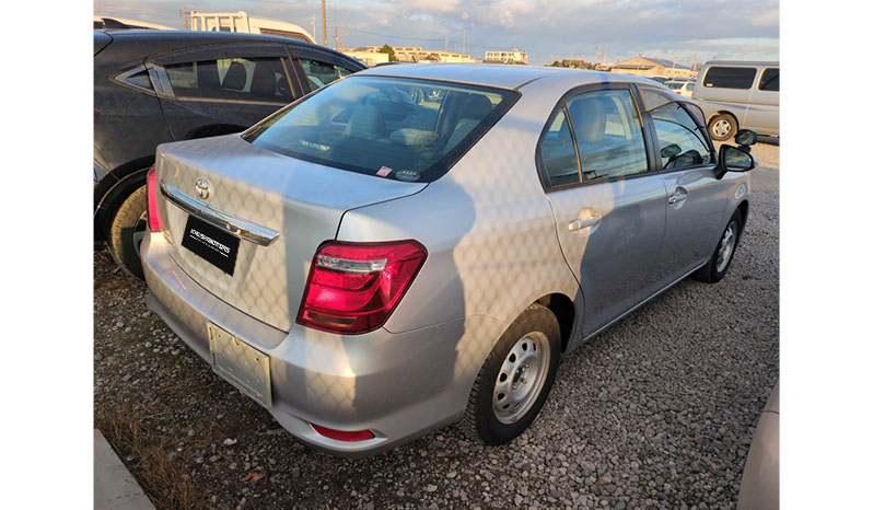 2019 Toyota Vitz F image-6