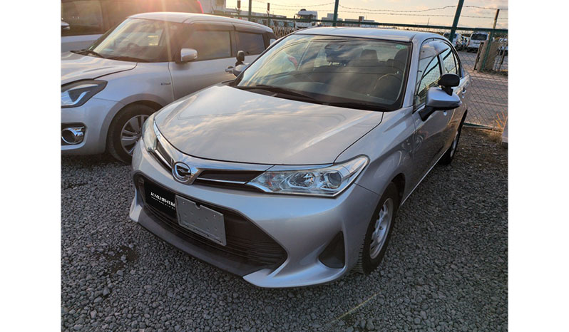 2019 Toyota Vitz F image-8