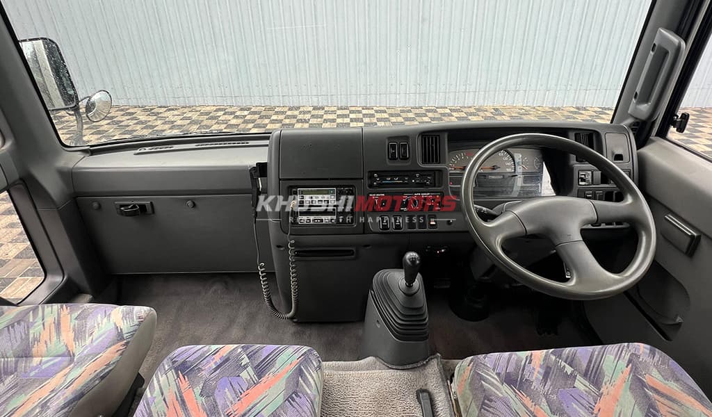 2001 Nissan Civilian image-19