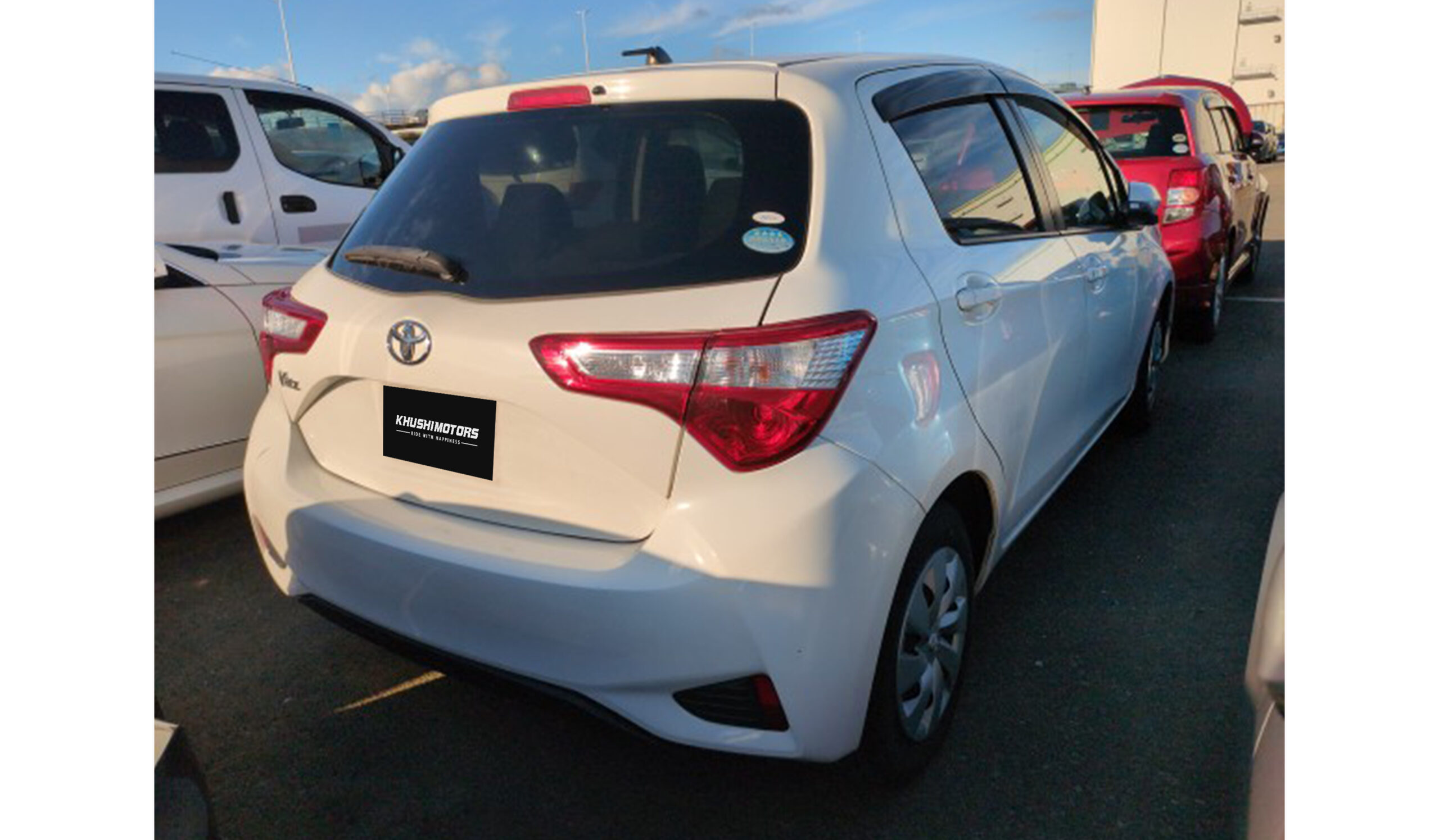 2019 Toyota Vitz F image-3