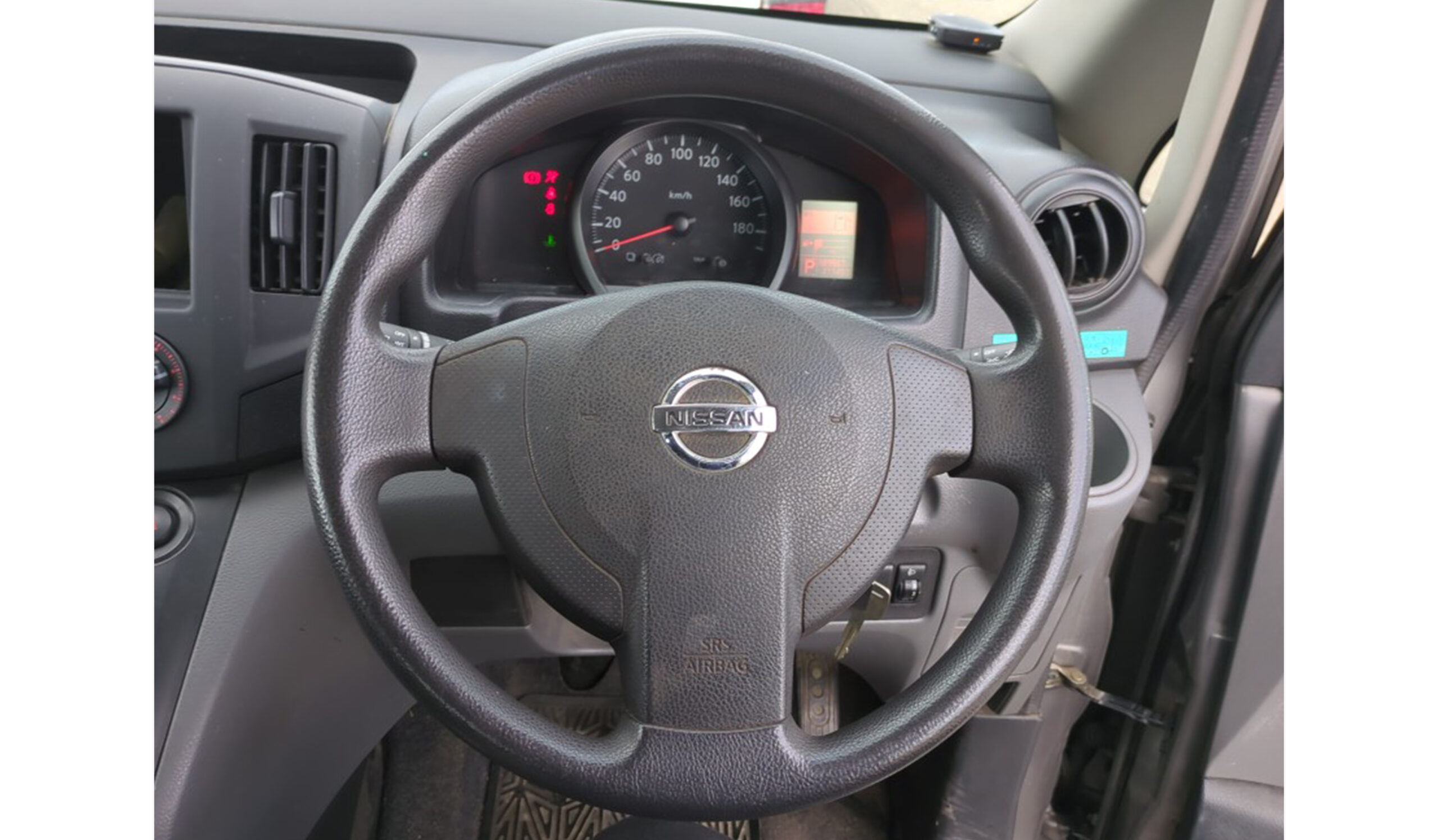 2019 Nissan NV200 DX image-4