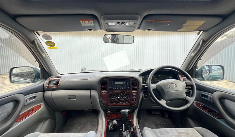 1999 Toyota Land Cruiser image-11