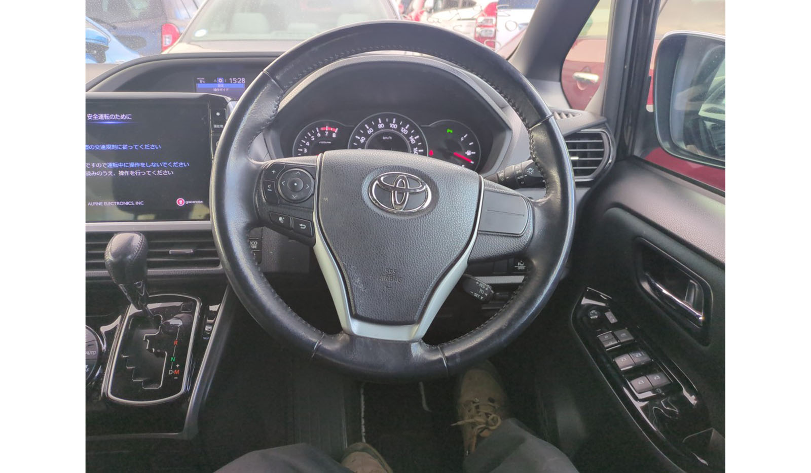 2019 Toyota Voxy ZS image-6
