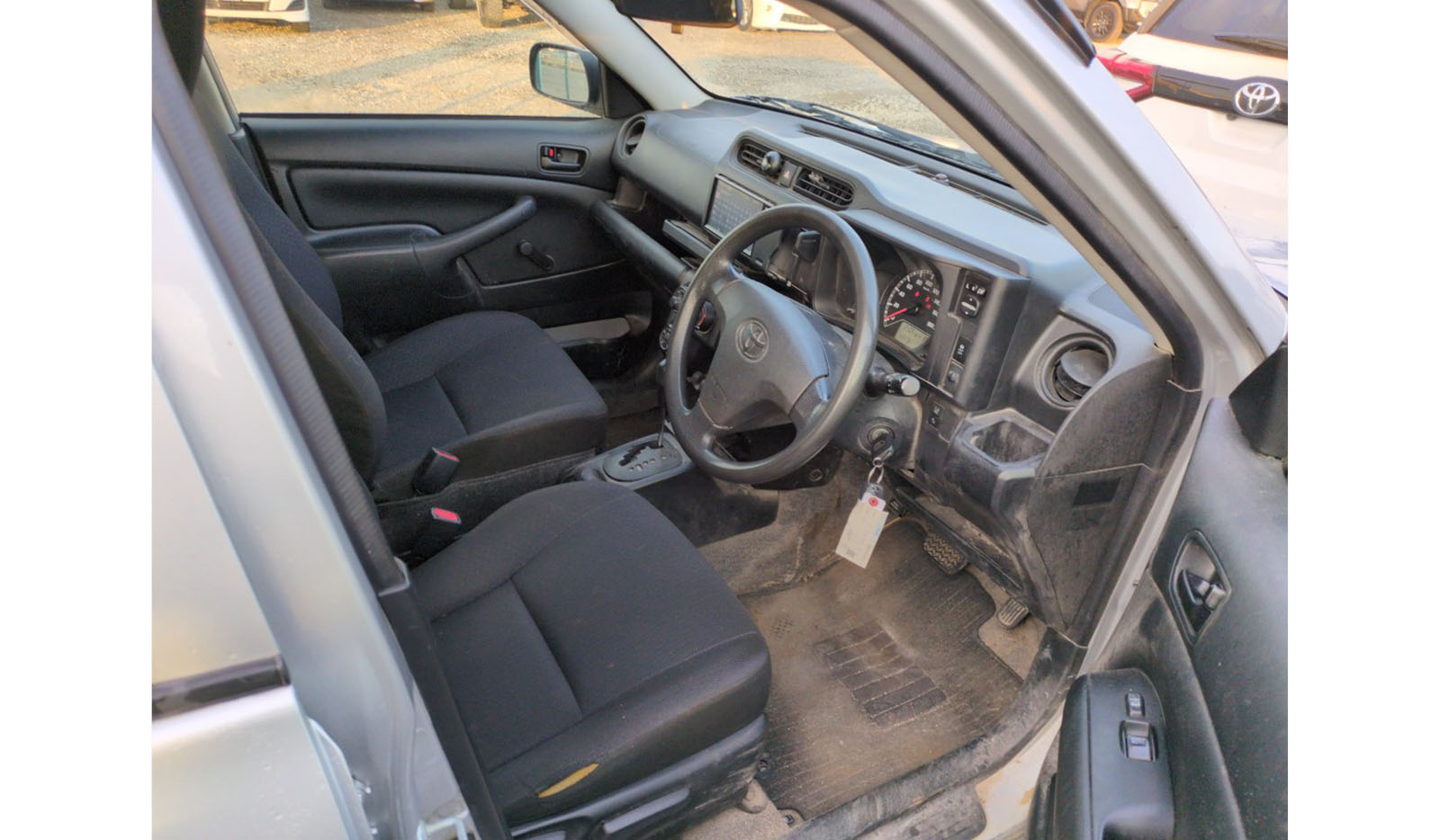 2020 Toyota Probox DX Comfort image-5