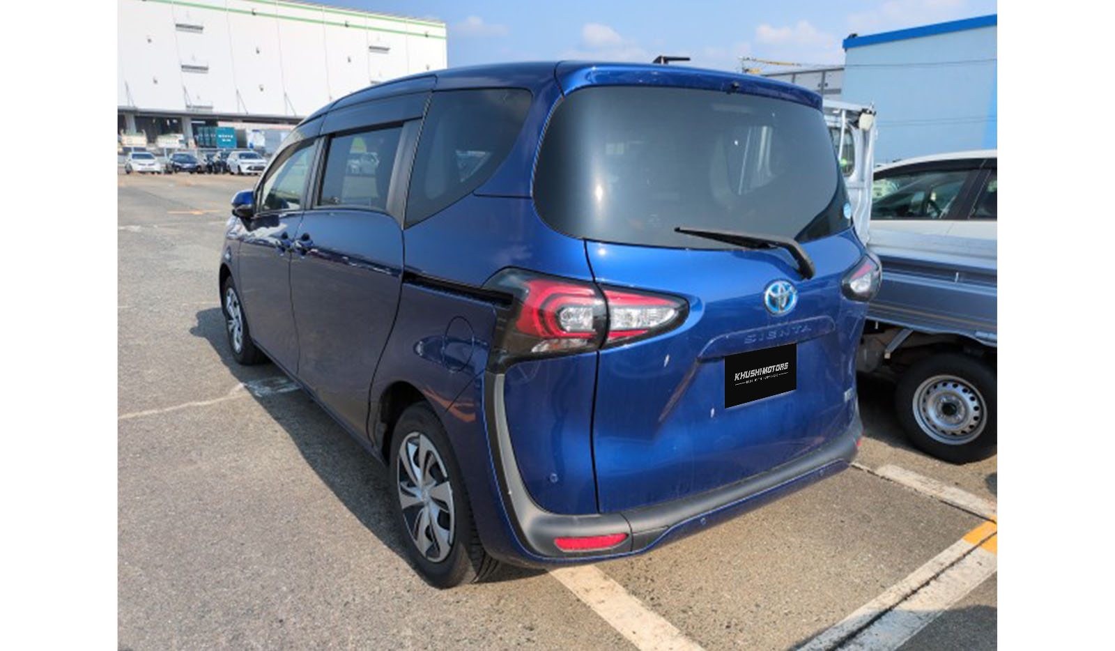 2020 Toyota Sienta FANBASE G Cuero image-7